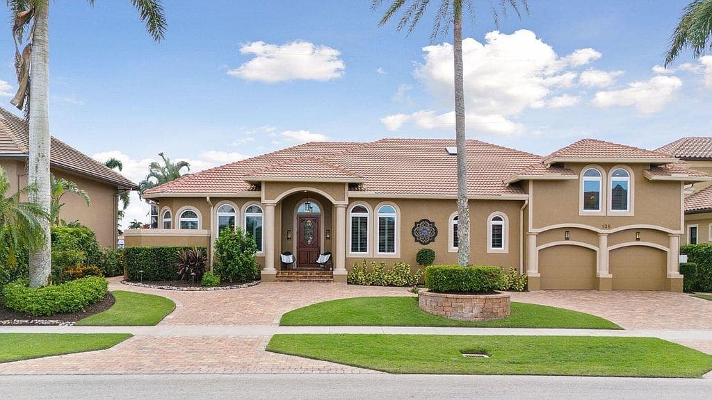 136 Hollyhock Ct, Marco Island