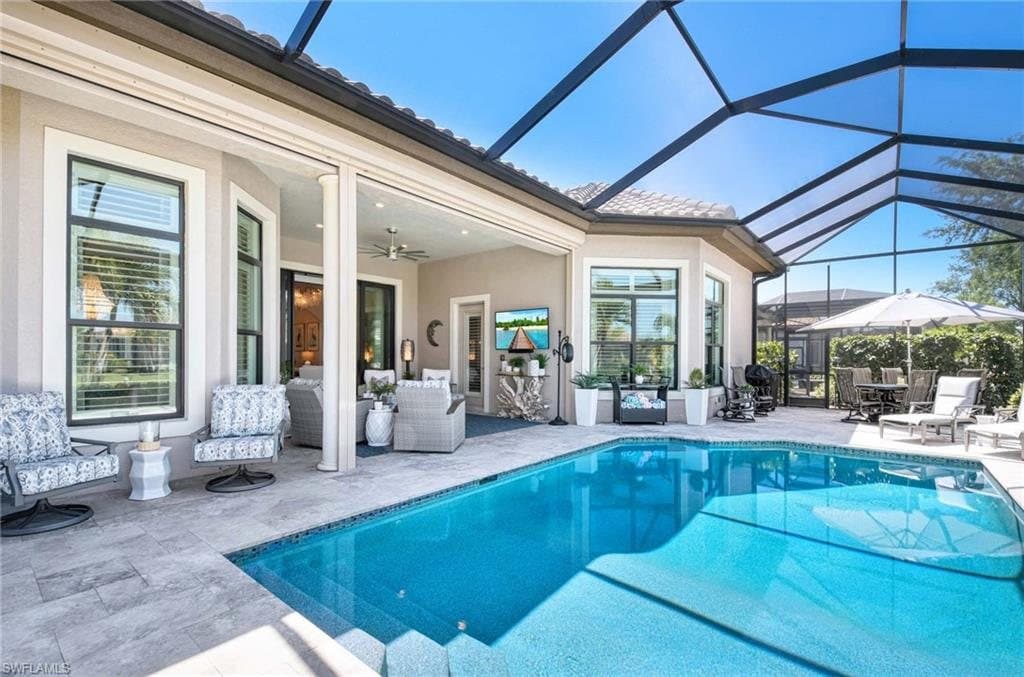 Naples pool and lanai